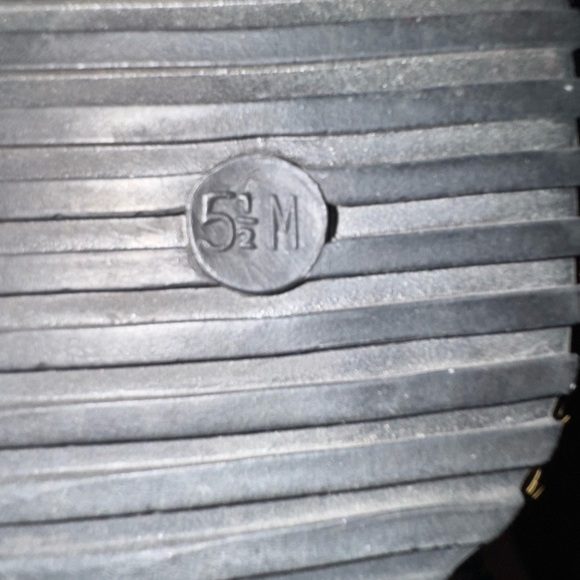 Naked Feet leopard print cow hair burgundy velvet closed platform mule size 5.5 - Picture 3 of 10